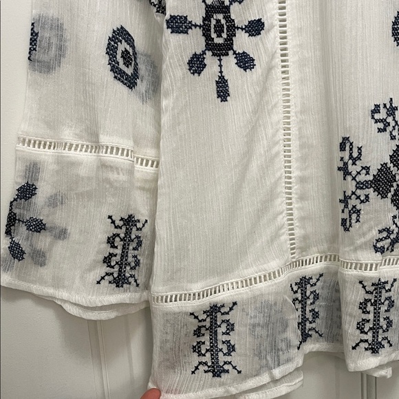 Monoreno Cotton Bohemian White Gauzy Blouse with Navy Embroidery - Size Small - Picture 4 of 14